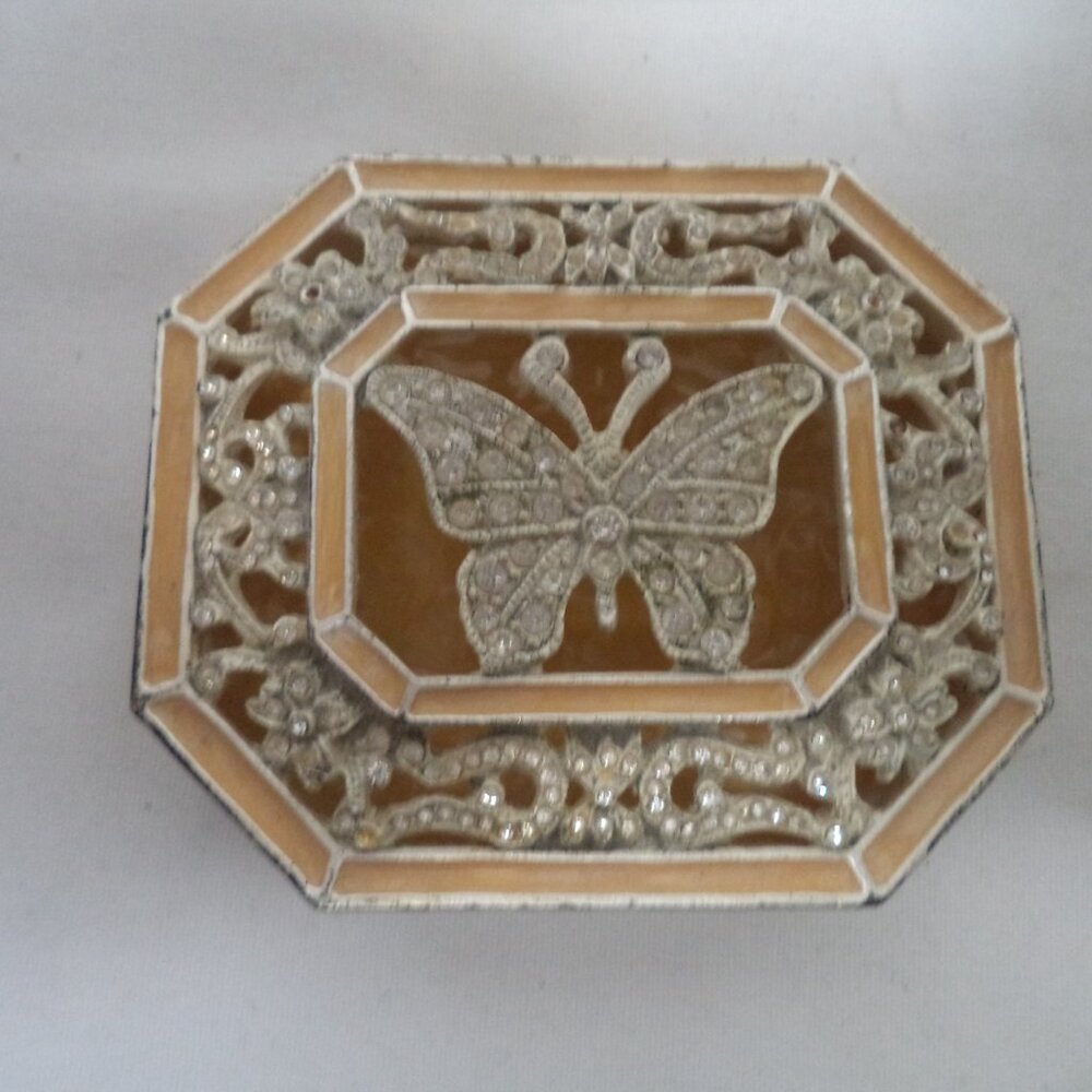 Narchie Vintage Butterfly trinket dish metal w/ faux Pearls and Crystals decor